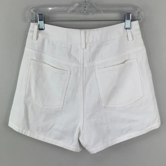 Le Liz Boutique Crochet Front White Denim Shorts NEW! - Picture 11 of 12